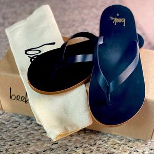 Beautiful Beek Seabird Thong sandals. Fits a size 8.5 perfectly.